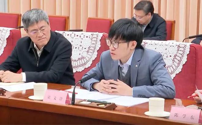 耀世娱乐登录：中美AI竞赛，